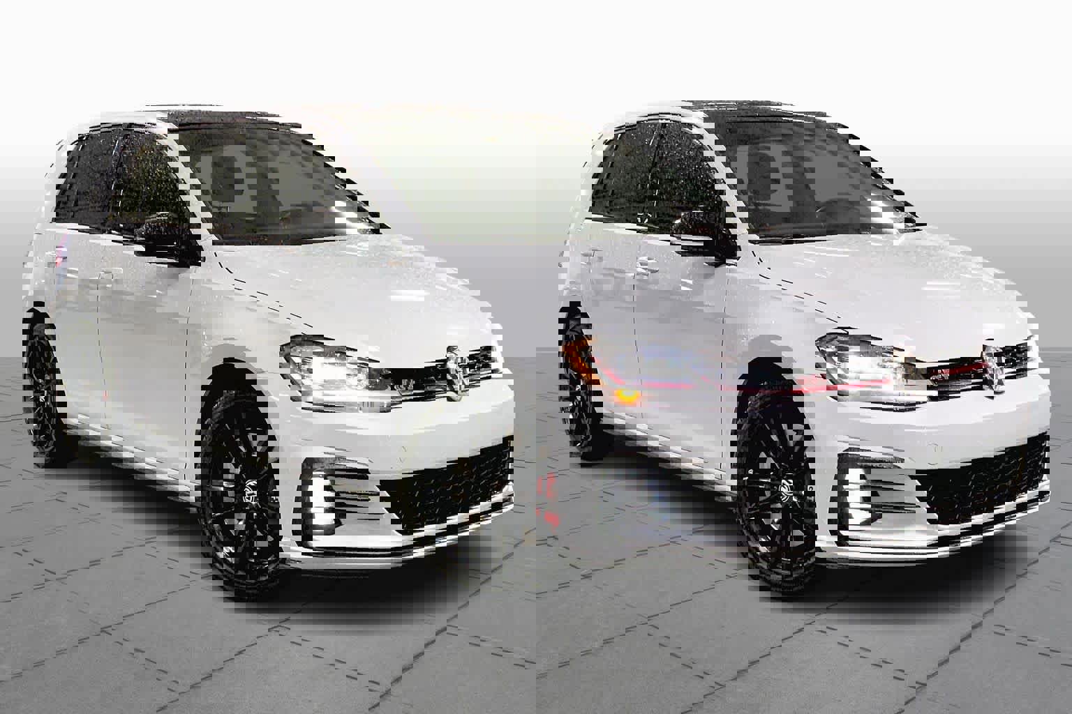 Used 2021 Volkswagen GTI SE image 2