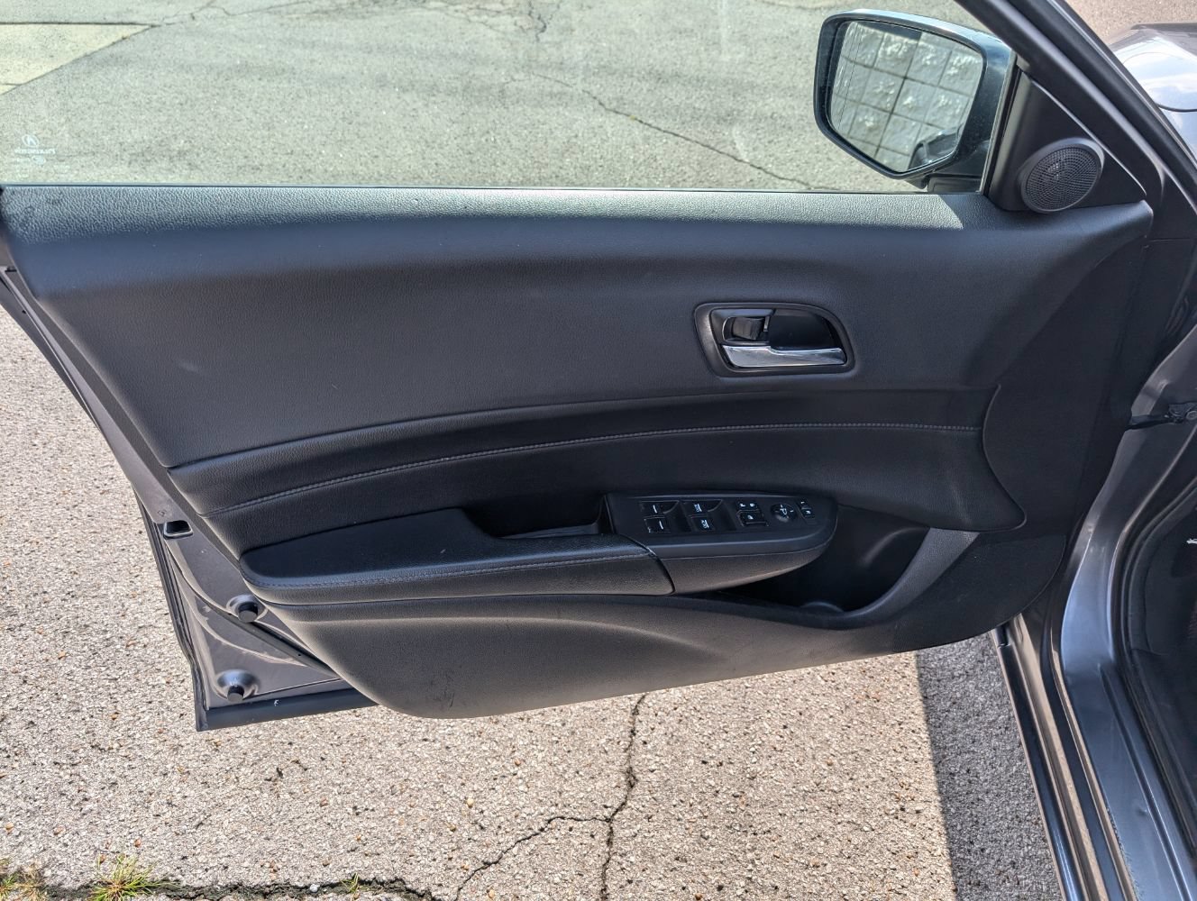 Used 2015 Acura ILX FWD image 11