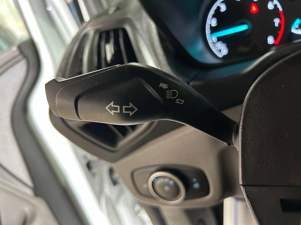Used 2020 Ford Transit Connect XL FWD image 16