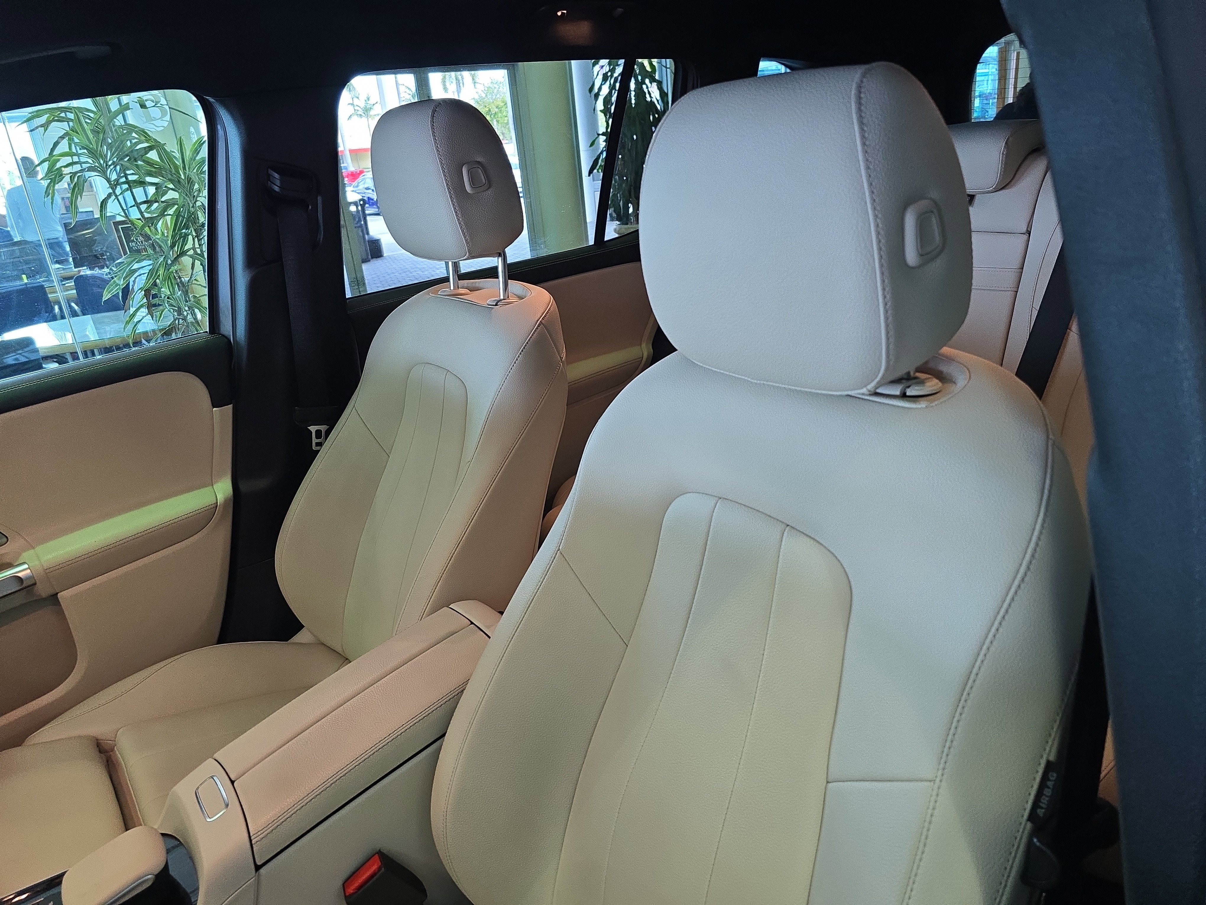 Used 2021 Mercedes-Benz GLB 250 4MATIC image 18