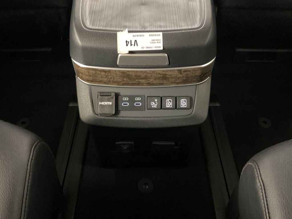 New 2026 Toyota Sienna Platinum image 10