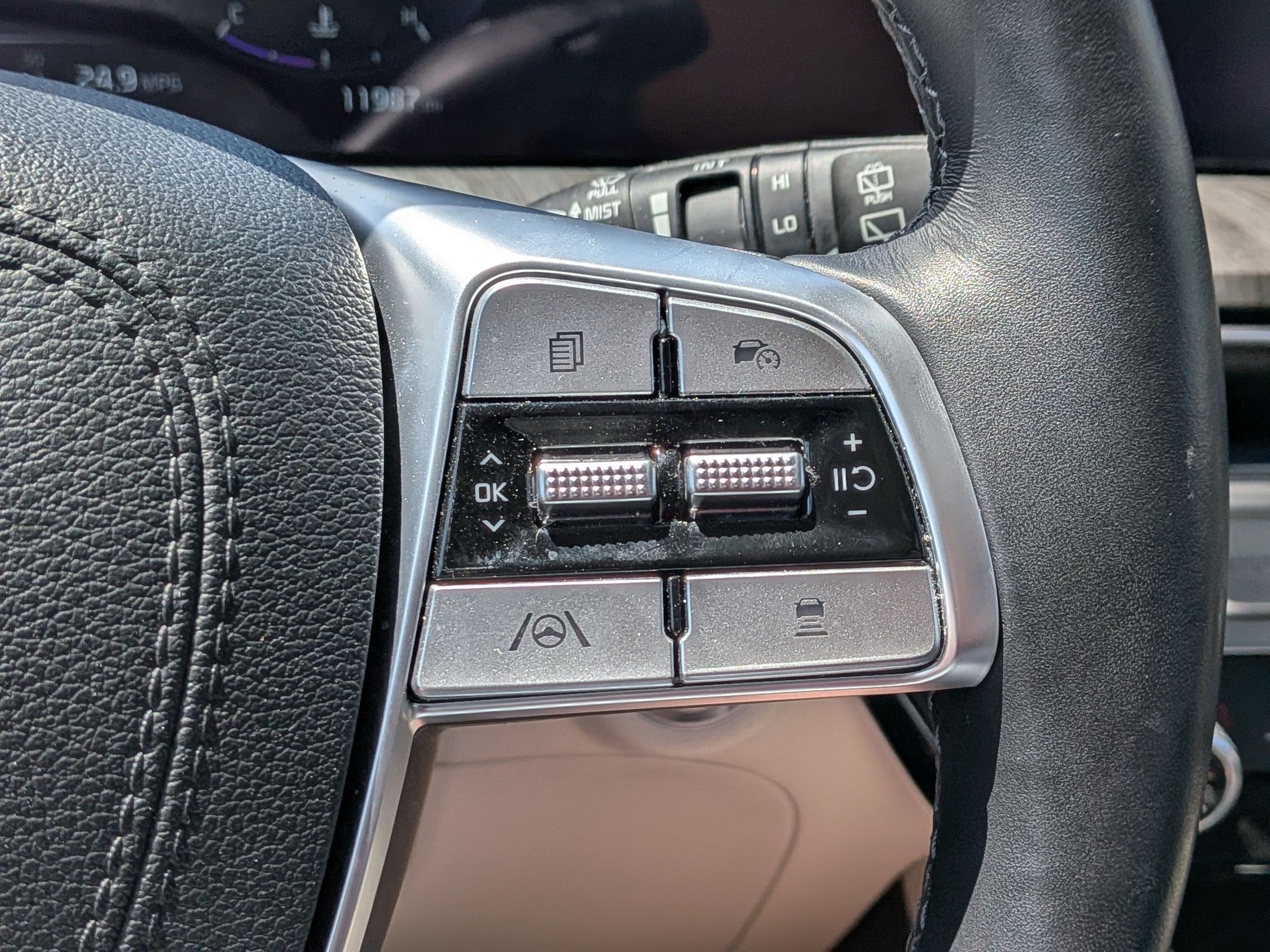 Certified 2024 Kia Telluride SX AWD/4WD image 15