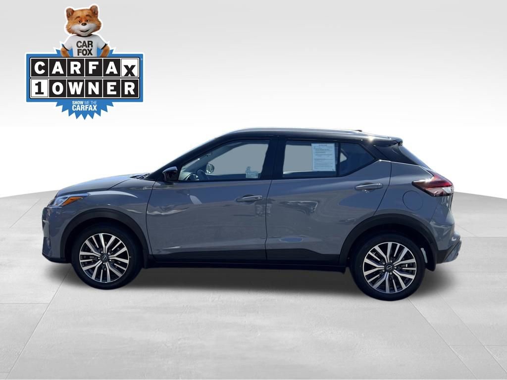 Used 2023 Nissan Kicks SV FWD image 2