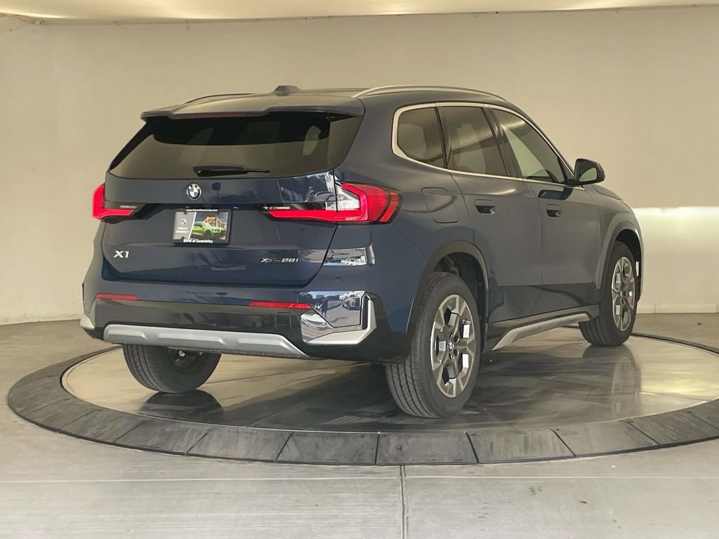New 2027 BMW X1 xDrive28i w/ Technology Package AWD/4WD image 5
