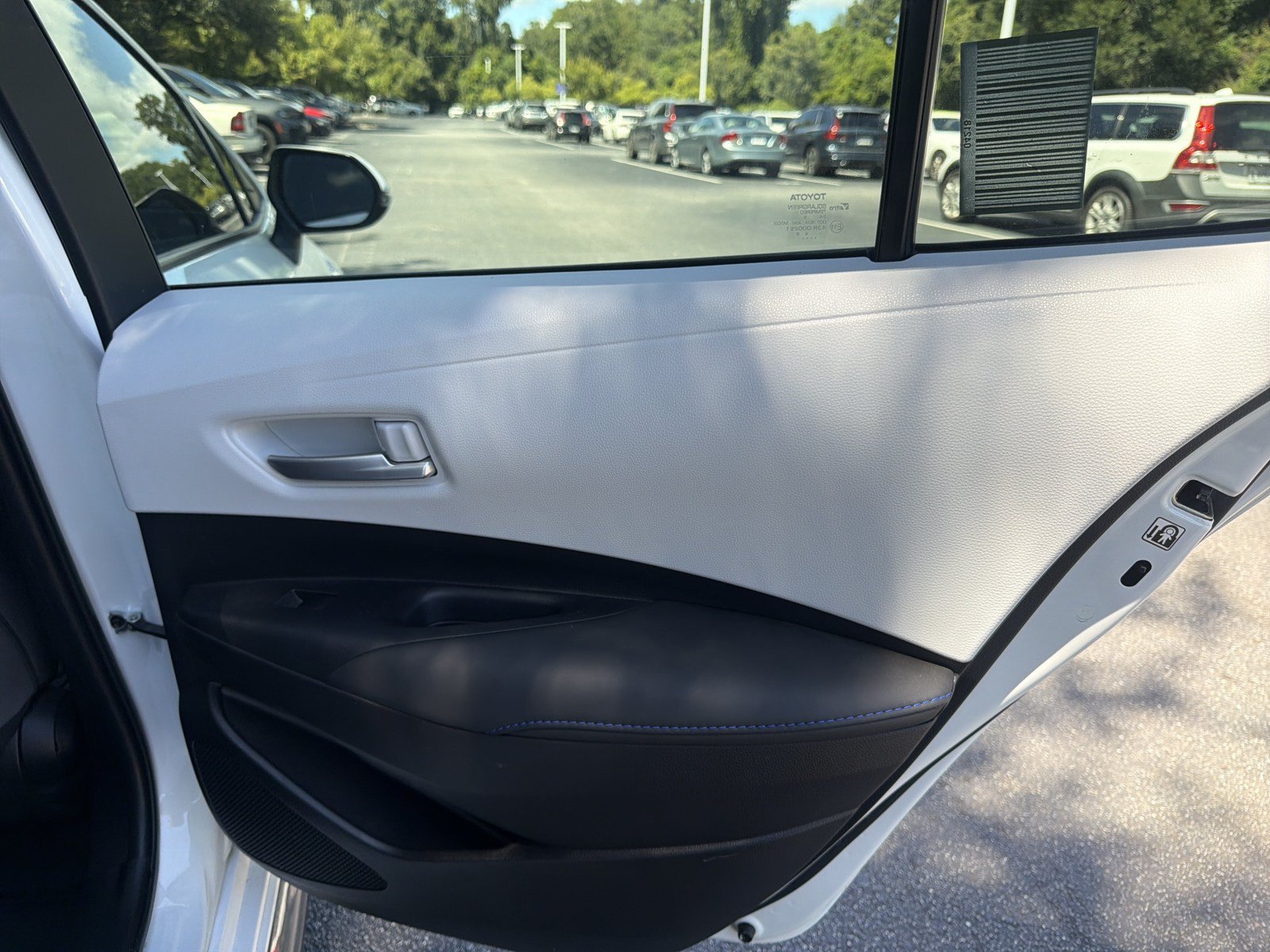 Used 2020 Toyota Corolla SE FWD image 37