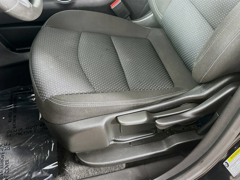 Used 2024 GMC Terrain SLE FWD image 26