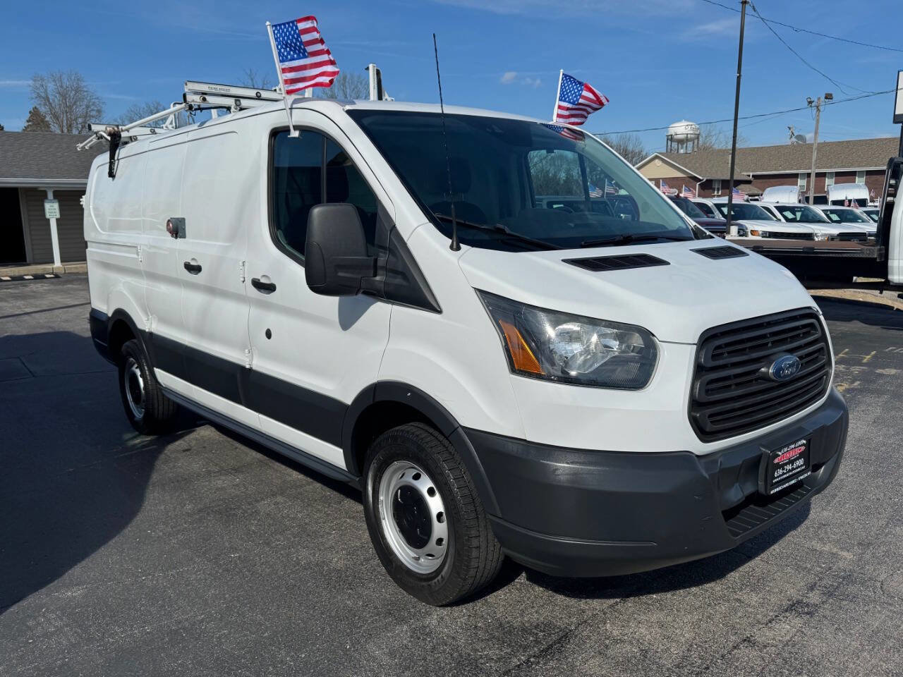 Used 2015 Ford Transit 250 130 Low Roof image 4