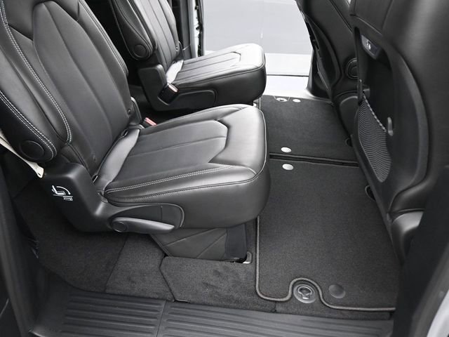 New 2026 Chrysler Pacifica Select image 23