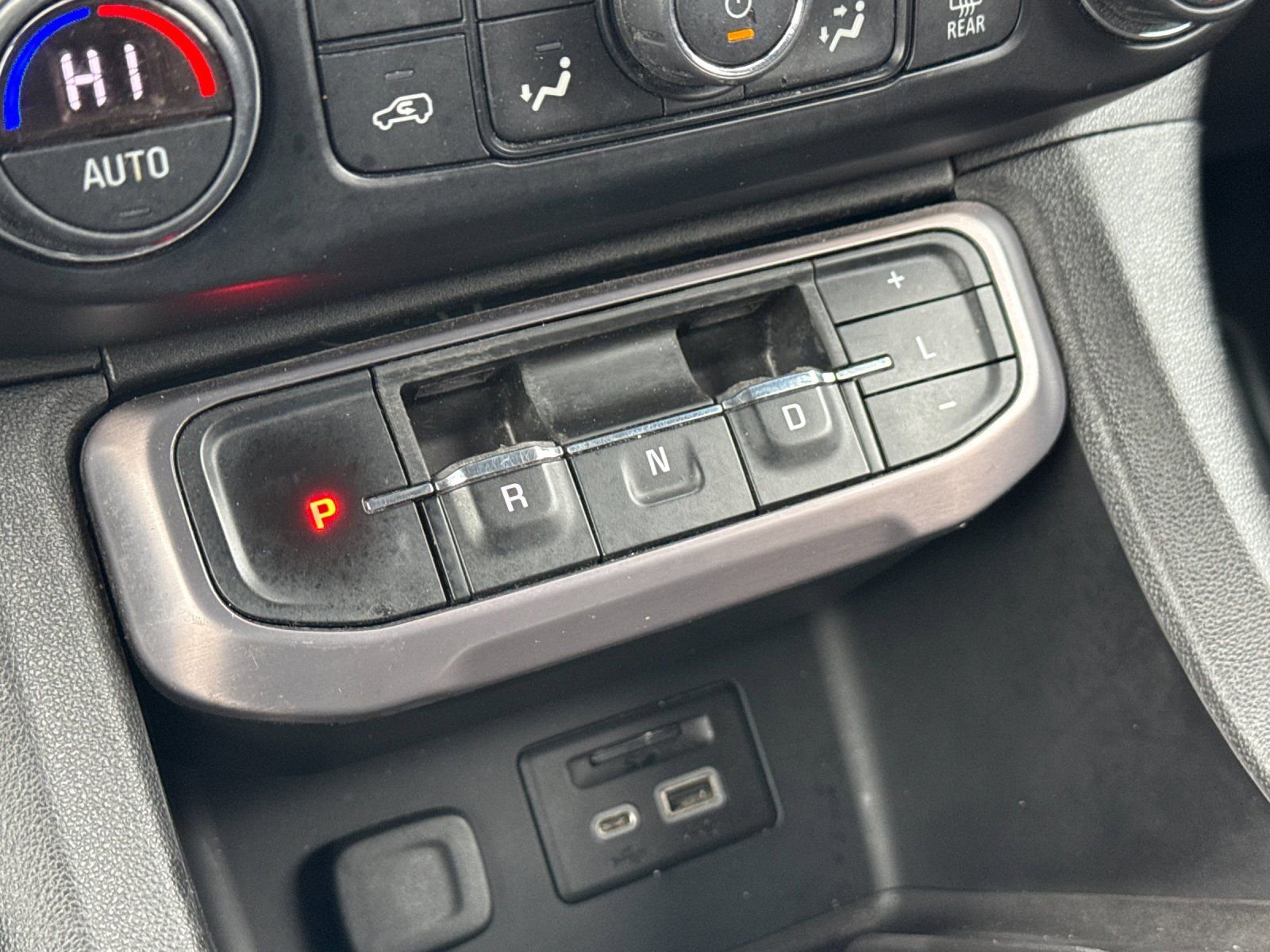 Used 2020 GMC Acadia AT4 w/ Driver Alert Package II image 25