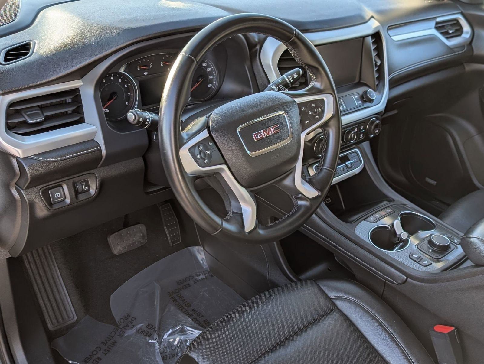 Used 2023 GMC Acadia SLT image 4