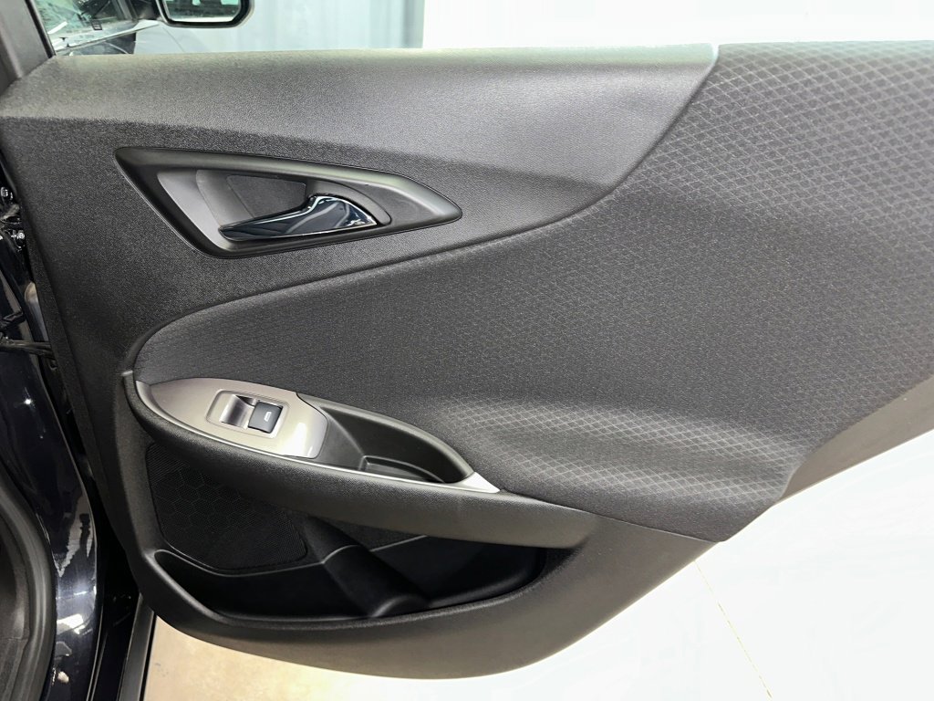 Used 2022 Chevrolet Malibu RS image 25
