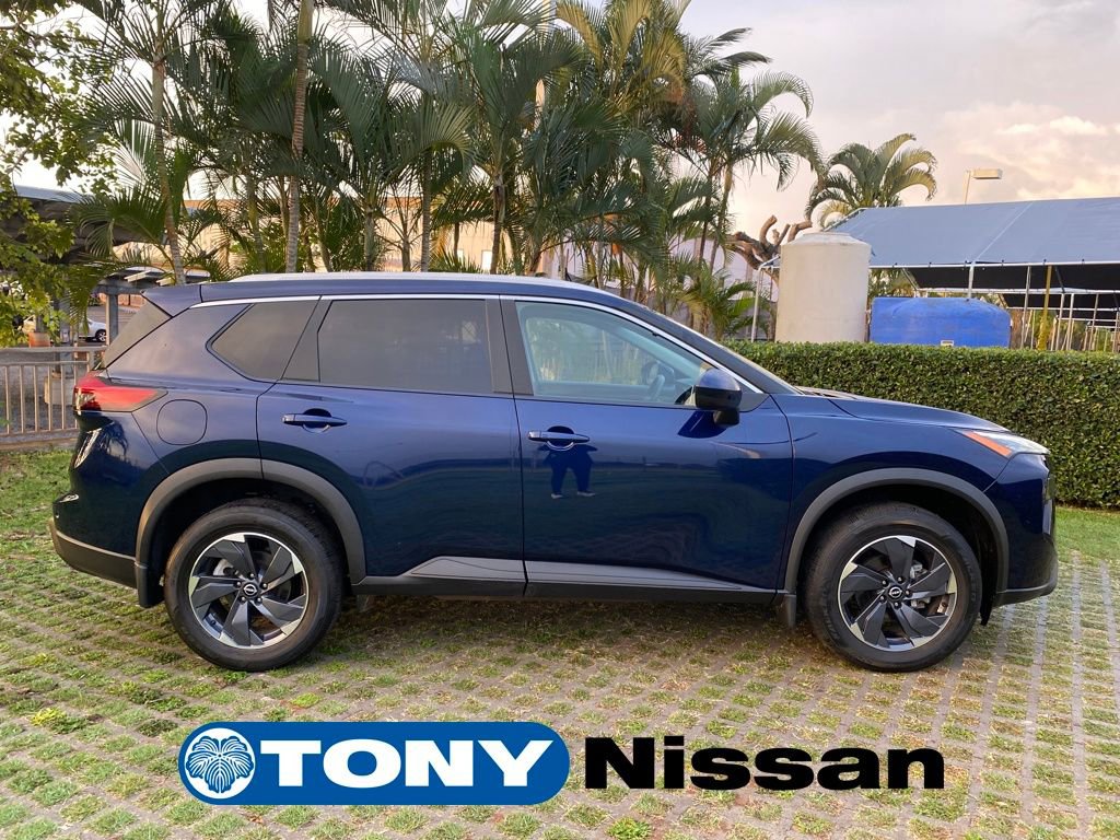 Certified 2024 Nissan Rogue SV w/ SV Premium Package image 8