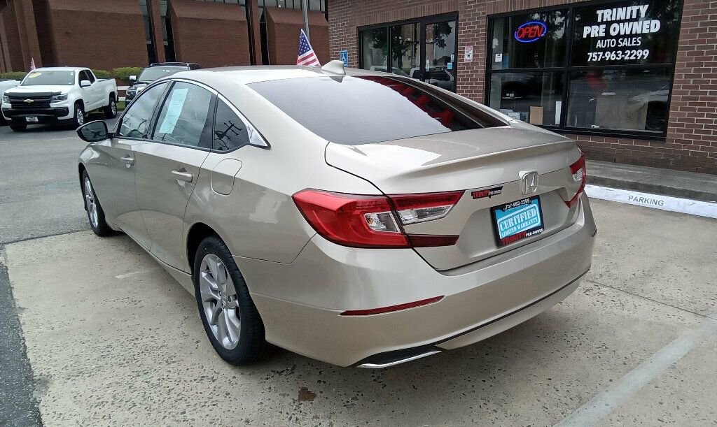 Used 2019 Honda Accord LX image 2