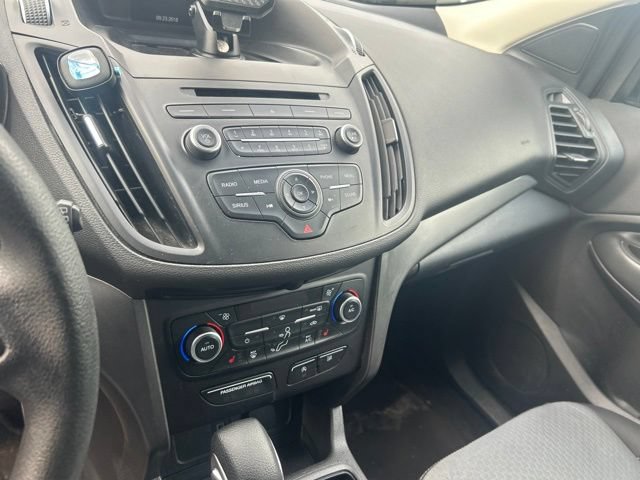 Used 2018 Ford Escape SE FWD image 12