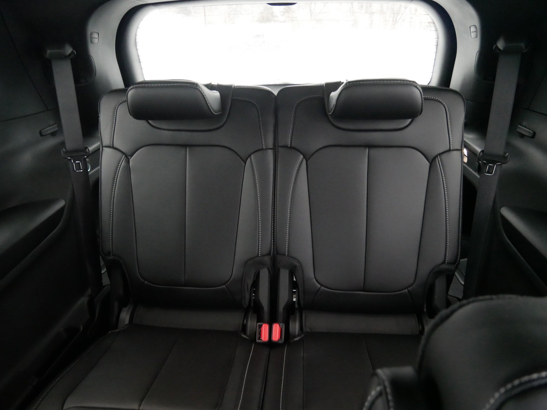 New 2025 Jeep Grand Cherokee L Limited w/ Black Appearance Package image 8