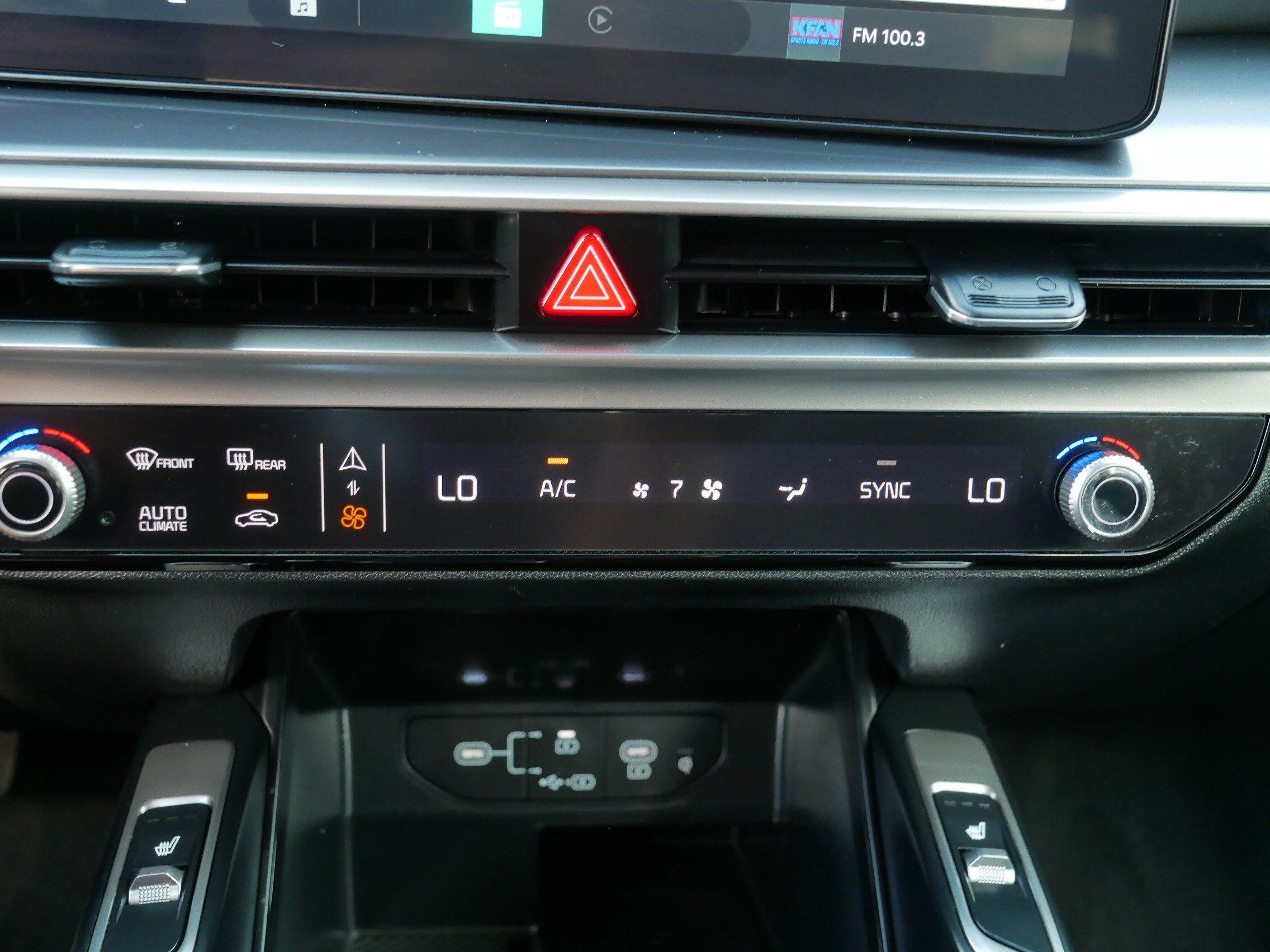Certified 2025 Kia Sorento S AWD/4WD image 23