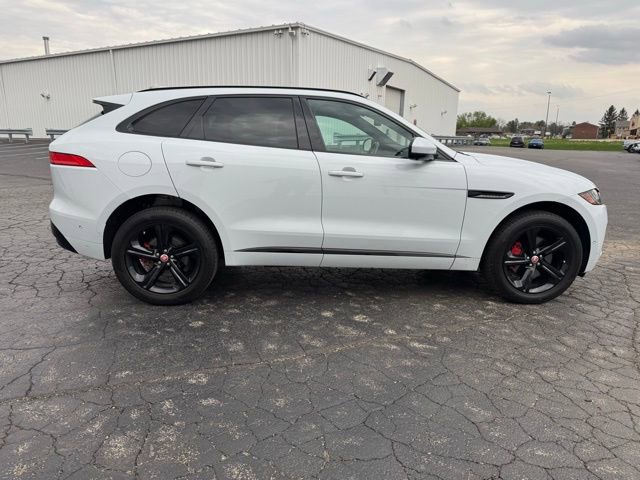 Used 2018 Jaguar F-PACE S image 7