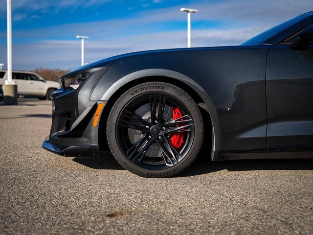 Used 2018 Chevrolet Camaro ZL1 image 12