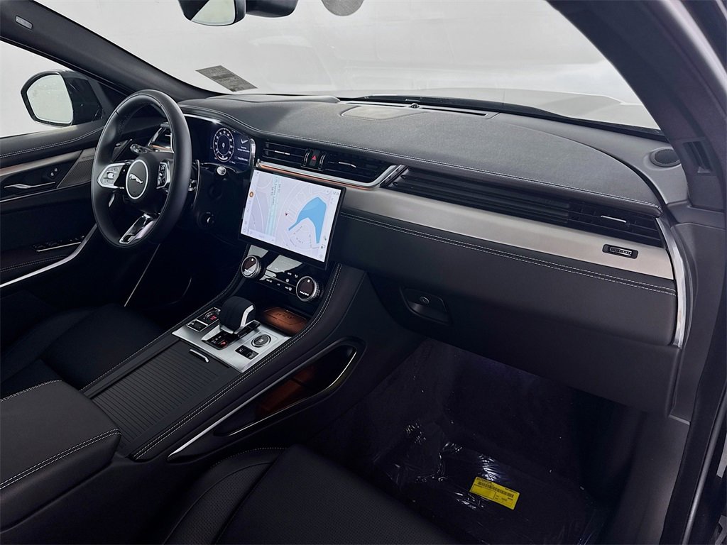 New 2026 Jaguar F-PACE R-Dynamic S image 29