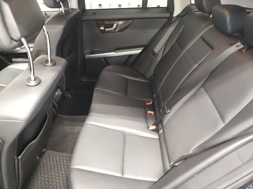 Used 2011 Mercedes-Benz GLK 350 4MATIC image 26
