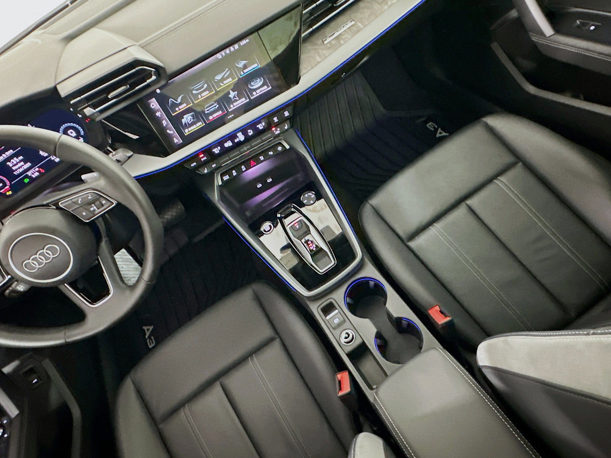 Used 2025 Audi A3 2.0T Premium w/ Convenience Package image 19