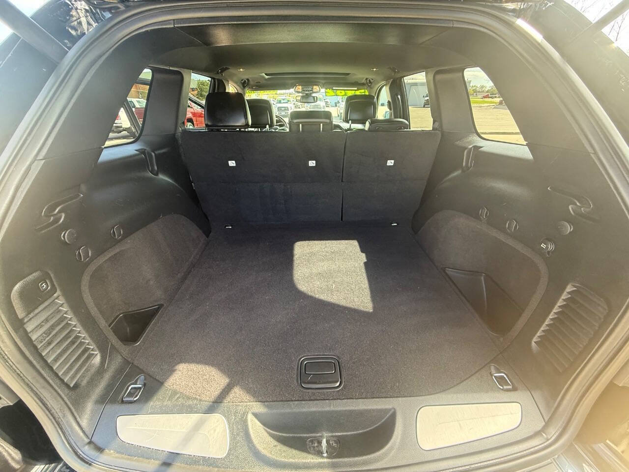Used 2018 Jeep Grand Cherokee Limited AWD/4WD image 14