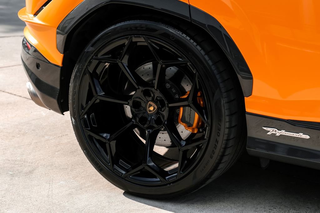 Used 2023 Lamborghini Urus Performante image 58