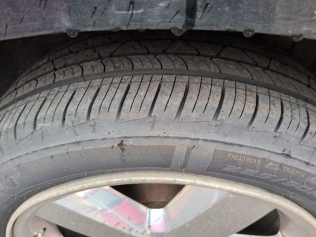 Used 2012 Dodge Avenger SXT Plus w/ Cold Weather Group FWD image 8