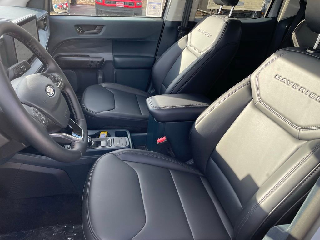 New 2026 Ford Maverick Lariat w/ Black Appearance Package image 8