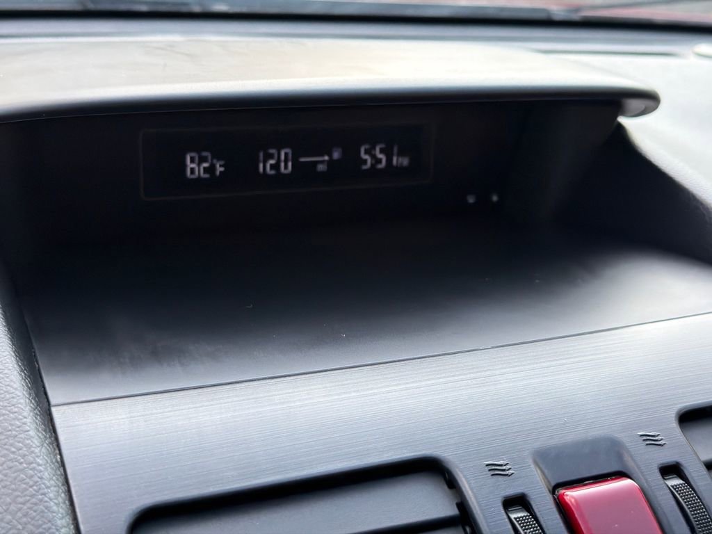 Used 2013 Subaru Impreza 2.0i Limited image 25