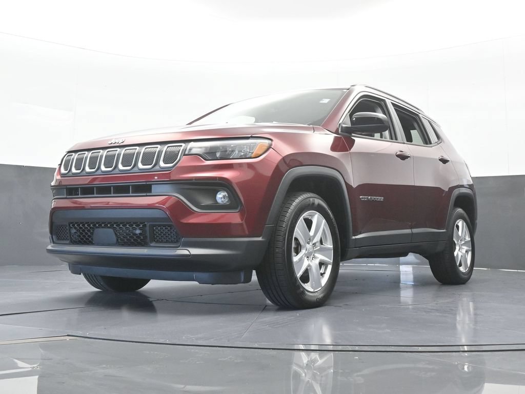 Used 2022 Jeep Compass Latitude AWD/4WD image 49