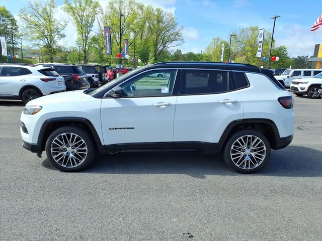 Used 2022 Jeep Compass Limited w/ Elite Group AWD/4WD image 9