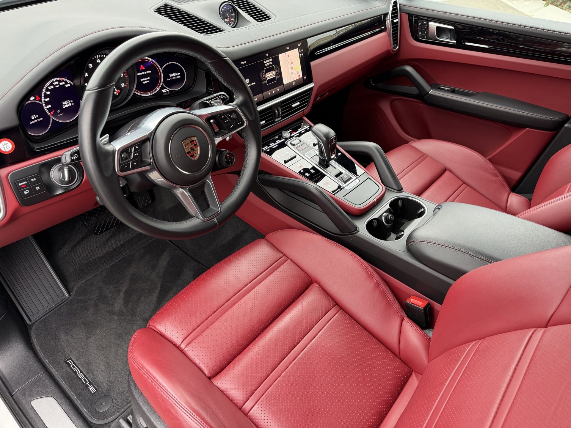 Used 2023 Porsche Cayenne image 4