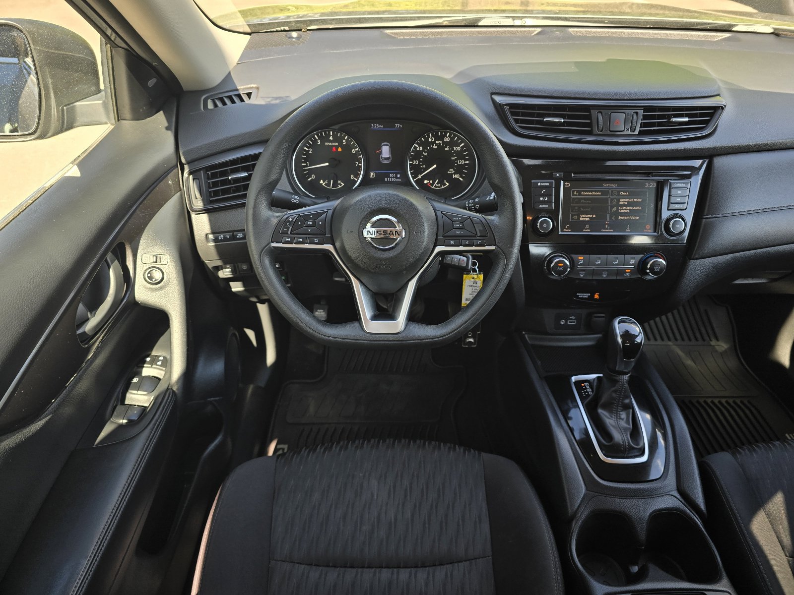 Used 2020 Nissan Rogue S FWD image 13