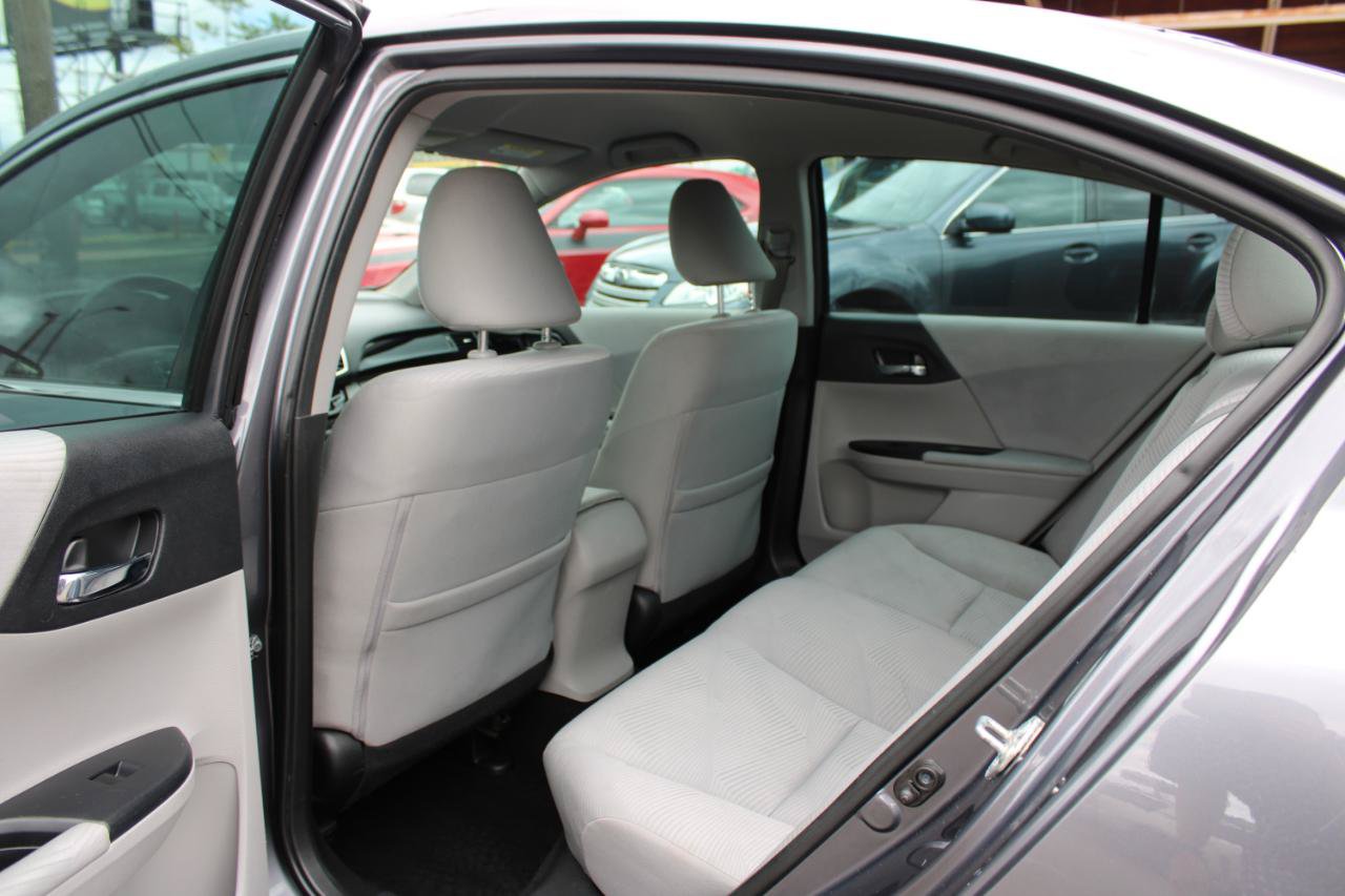 Used 2017 Honda Accord LX image 13