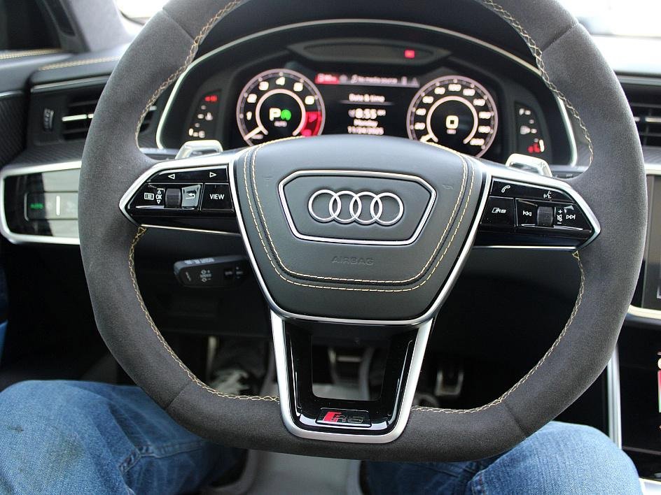 Used 2024 Audi RS 6 performance image 27