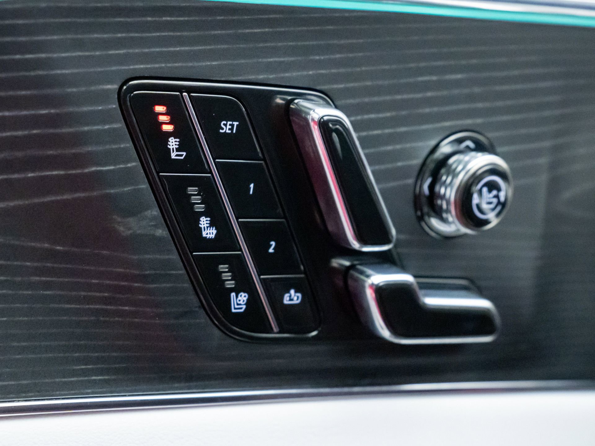 Used 2024 Cadillac Lyriq Sport image 26