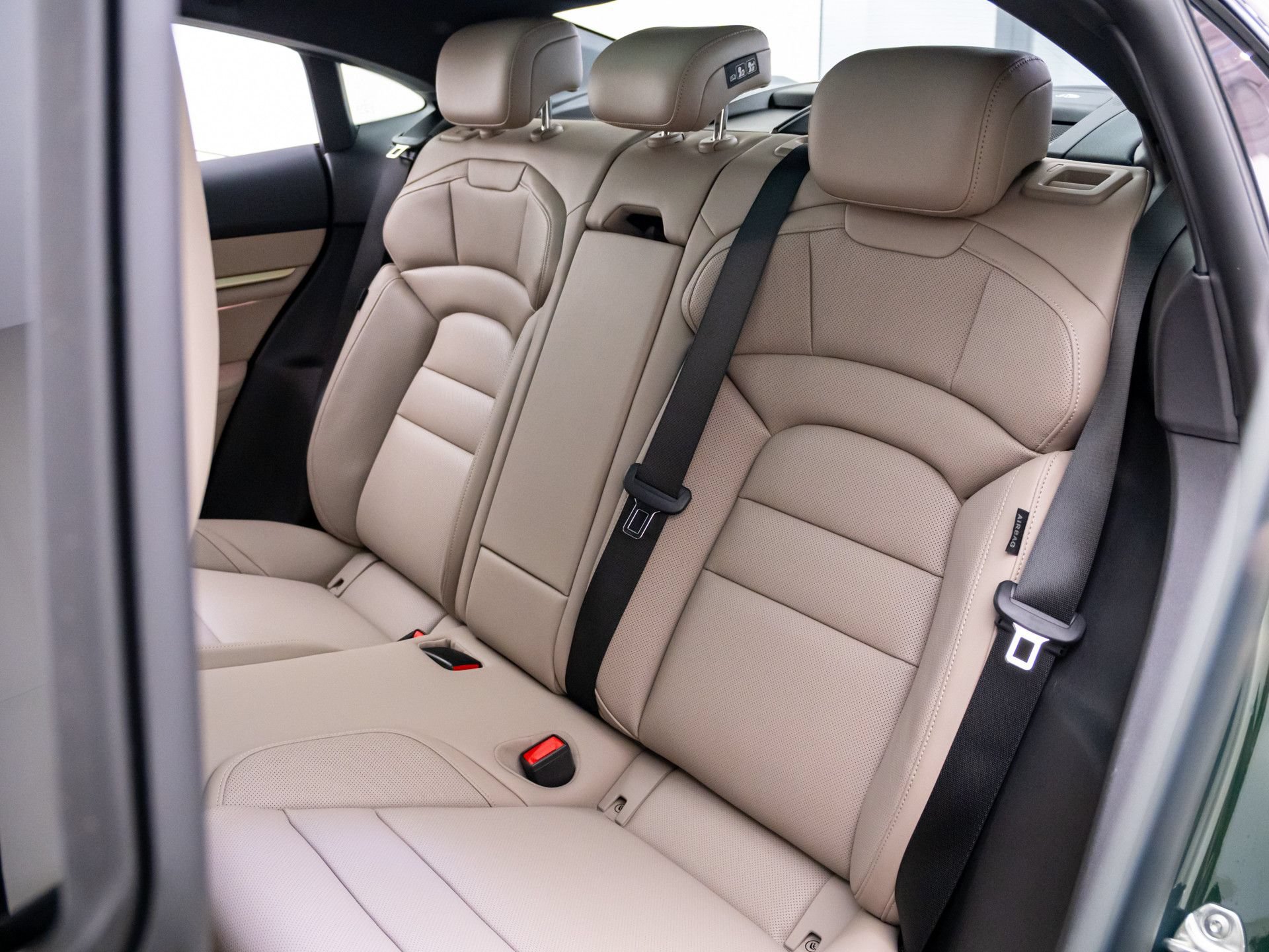 New 2026 Porsche Taycan AWD/4WD image 19
