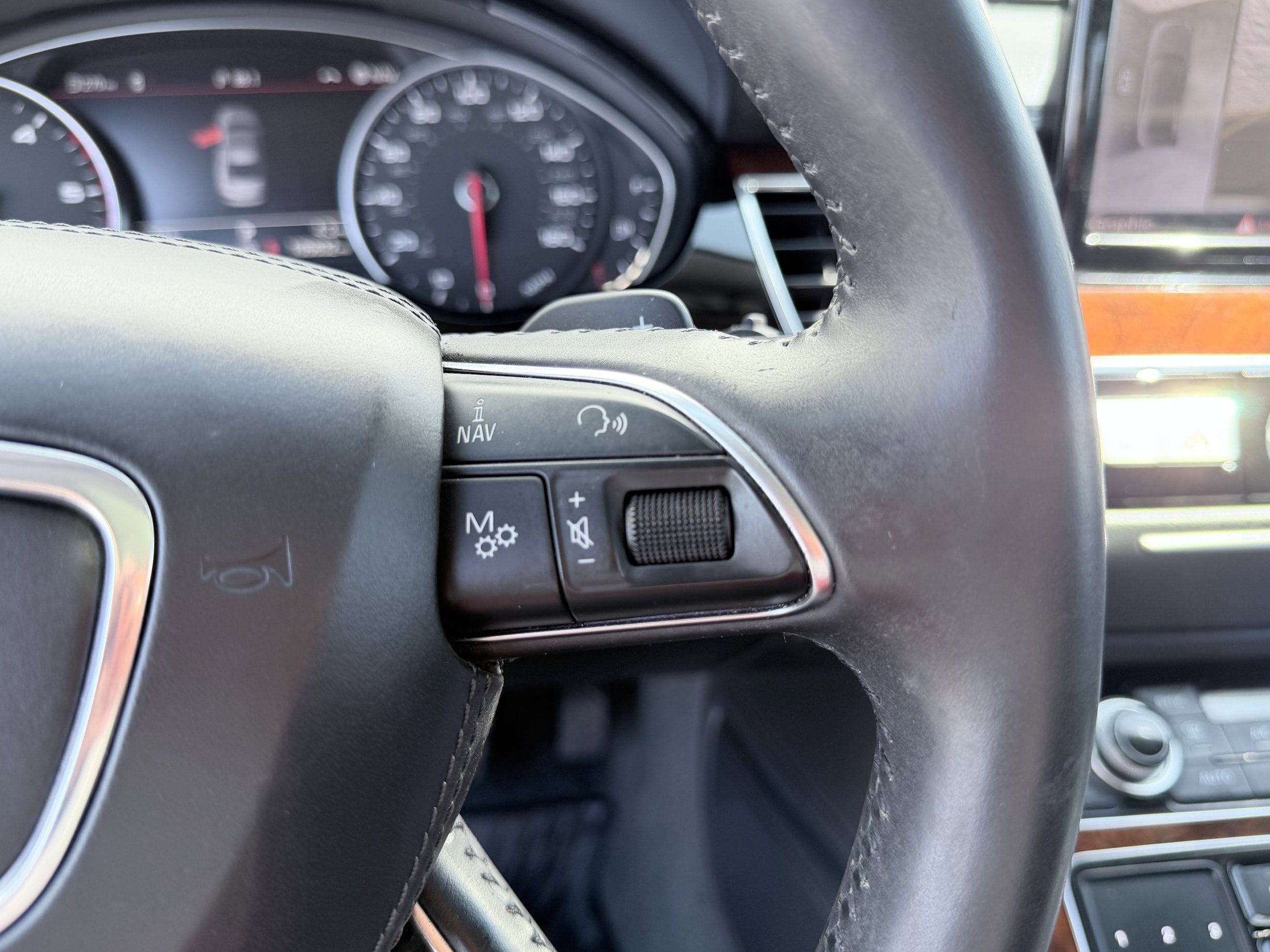 Used 2014 Audi A8 L TDI w/ Premium Package AWD/4WD image 17