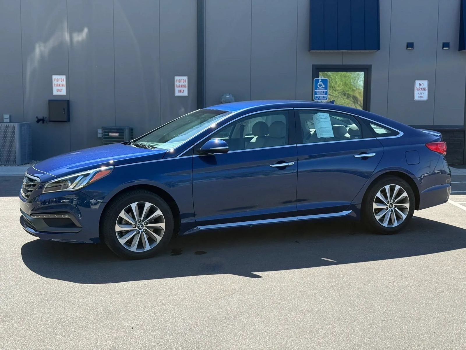 Used 2015 Hyundai Sonata Sport w/ Option Group 04 FWD image 2