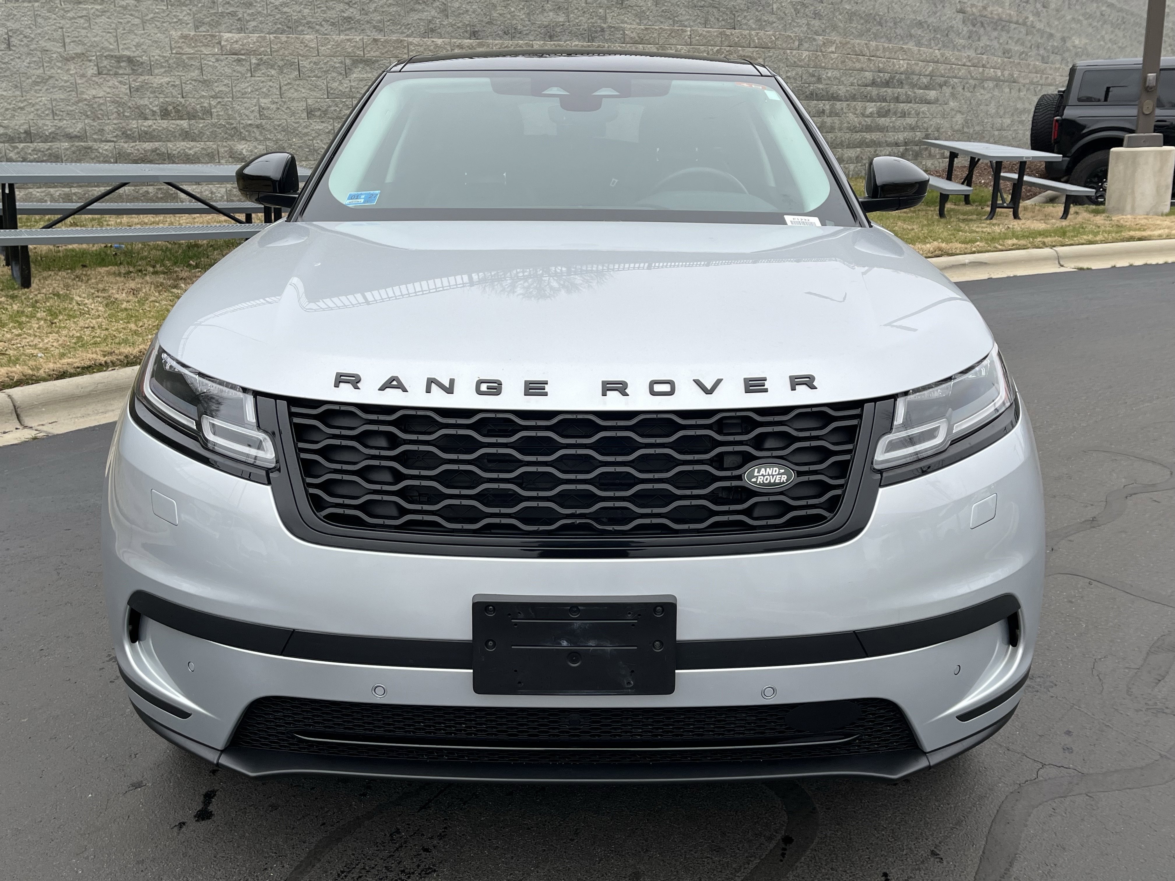 Certified 2023 Land Rover Range Rover Velar S image 8