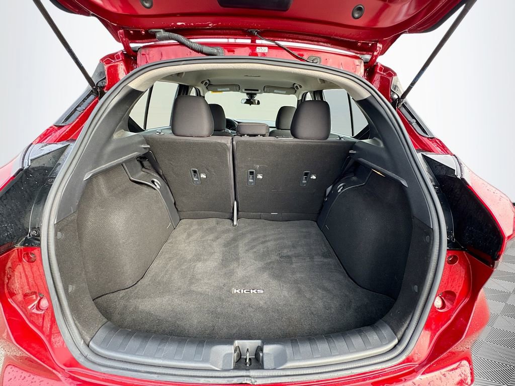 Used 2022 Nissan Kicks SR image 20