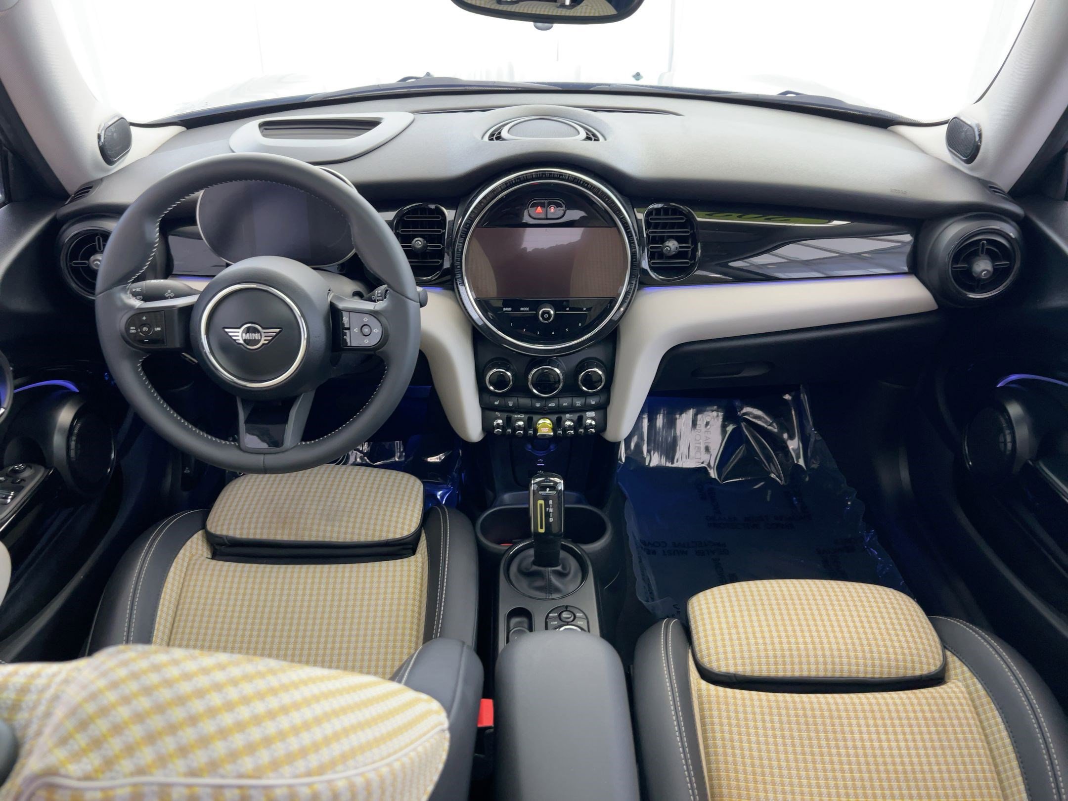 Certified 2023 MINI Cooper SE image 16