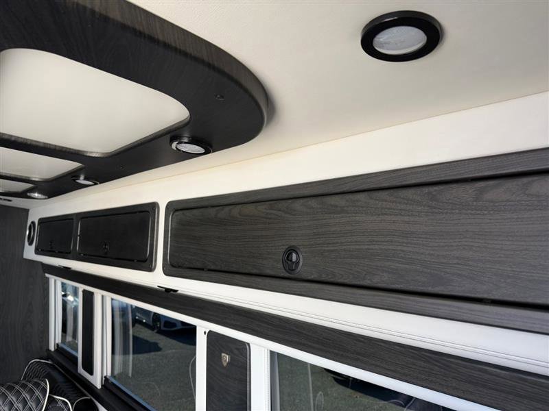 Used 2019 Mercedes-Benz Sprinter 170 image 33