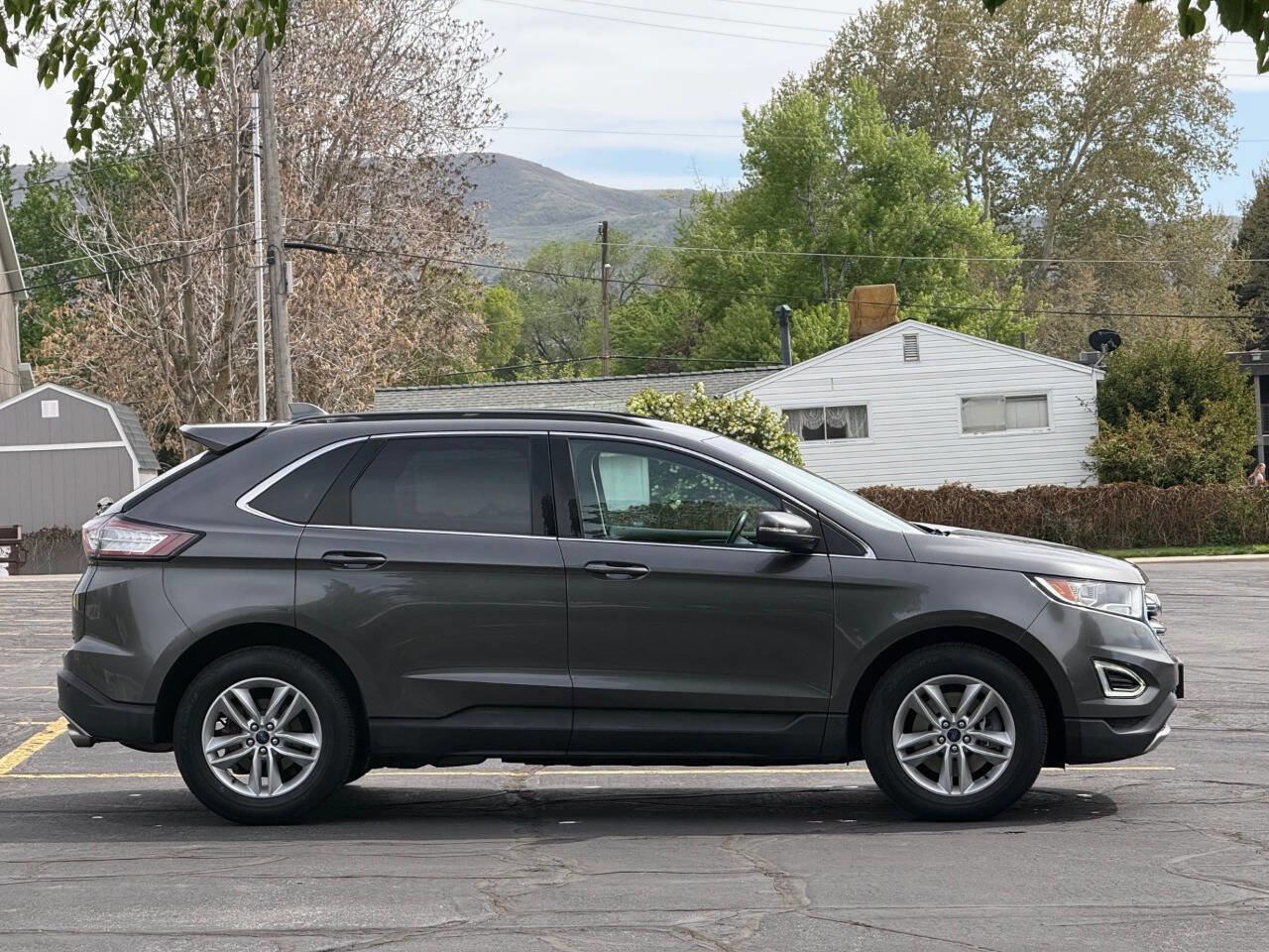 Used 2016 Ford Edge SEL AWD/4WD image 4