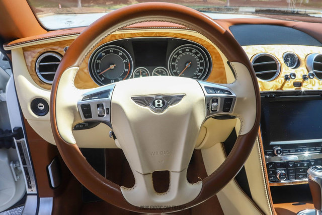 Used 2013 Bentley Continental GT AWD/4WD image 22