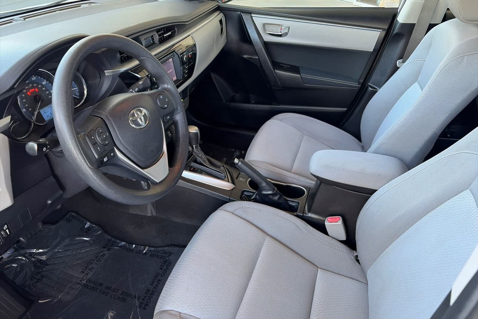 Used 2016 Toyota Corolla LE FWD image 11
