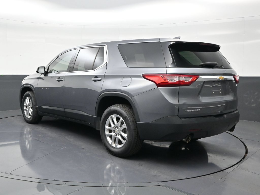 Used 2019 Chevrolet Traverse LS FWD image 3