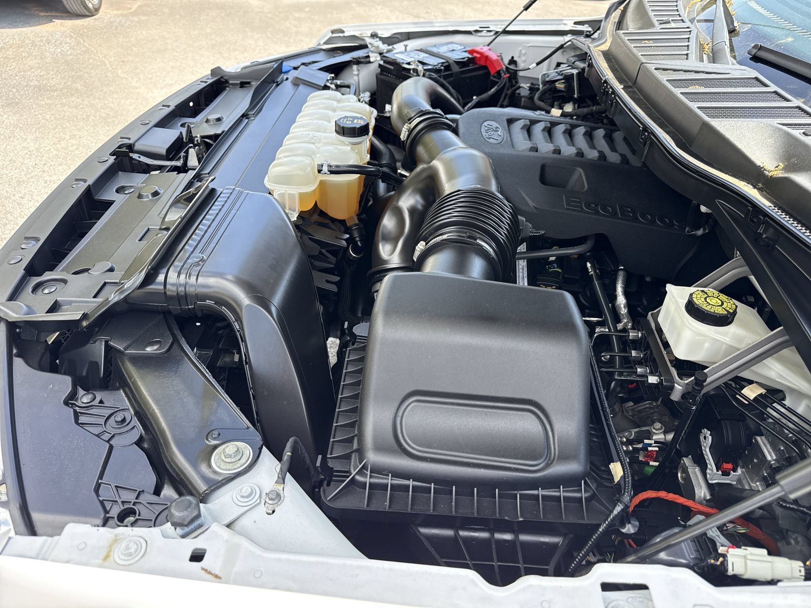 Used 2022 Ford F150 Lariat AWD/4WD image 38
