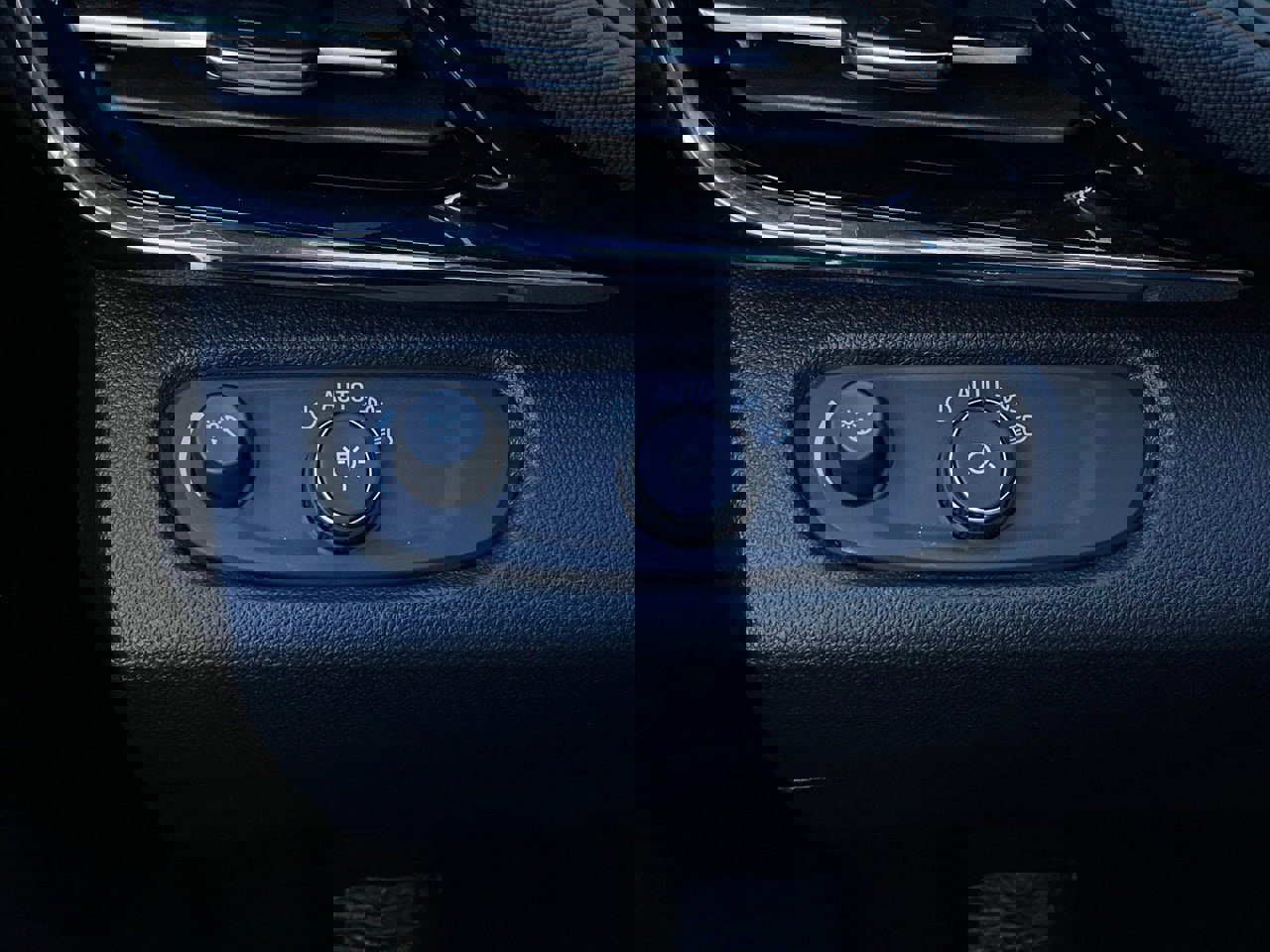 Used 2025 Buick Envista Sport Touring image 20